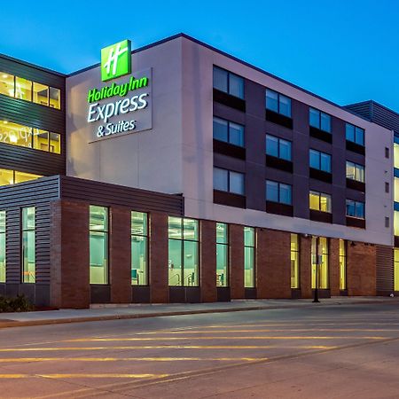 Holiday Inn Express & Suites Platteville By Ihg Exterior photo