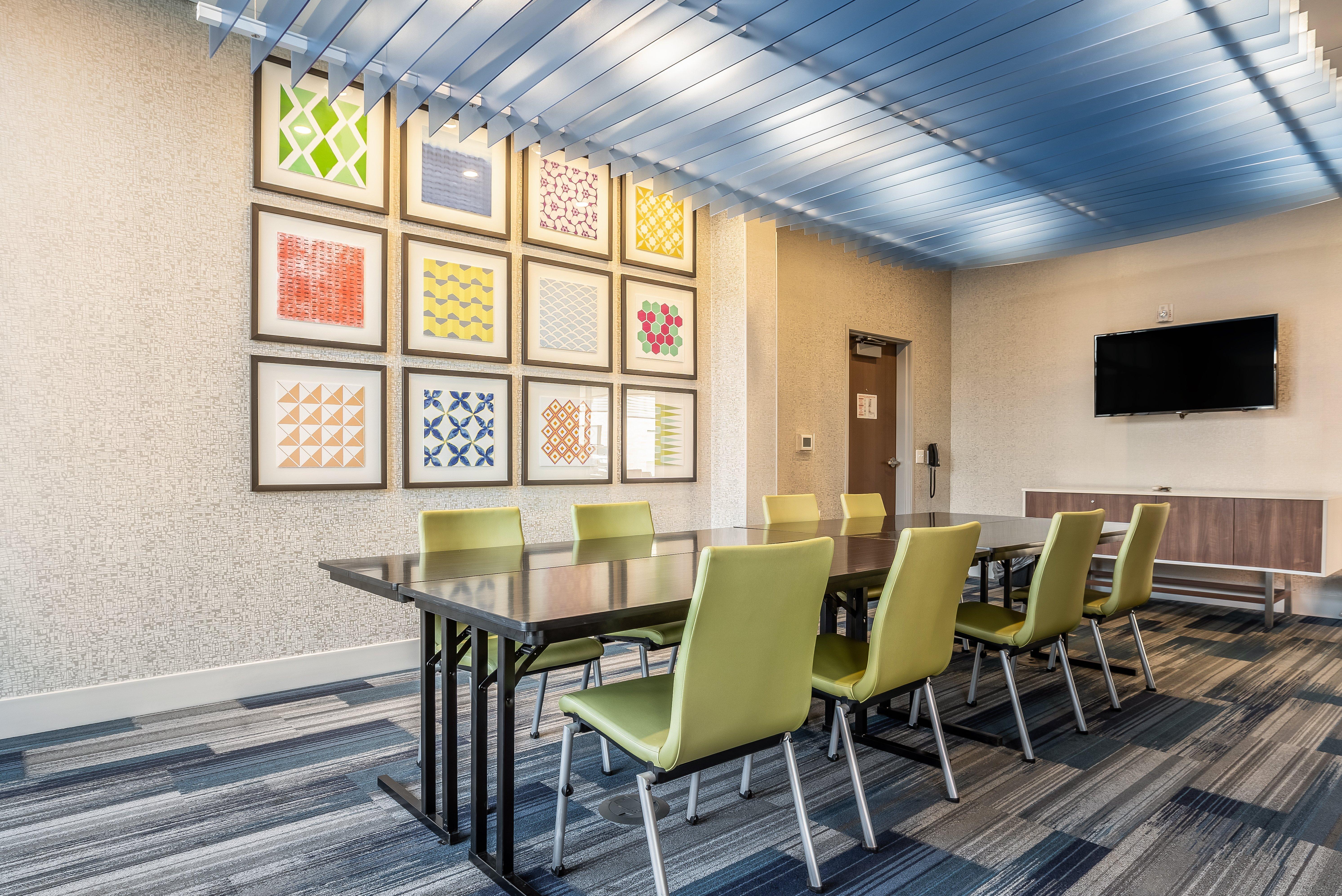 Holiday Inn Express & Suites Platteville By Ihg Exterior photo