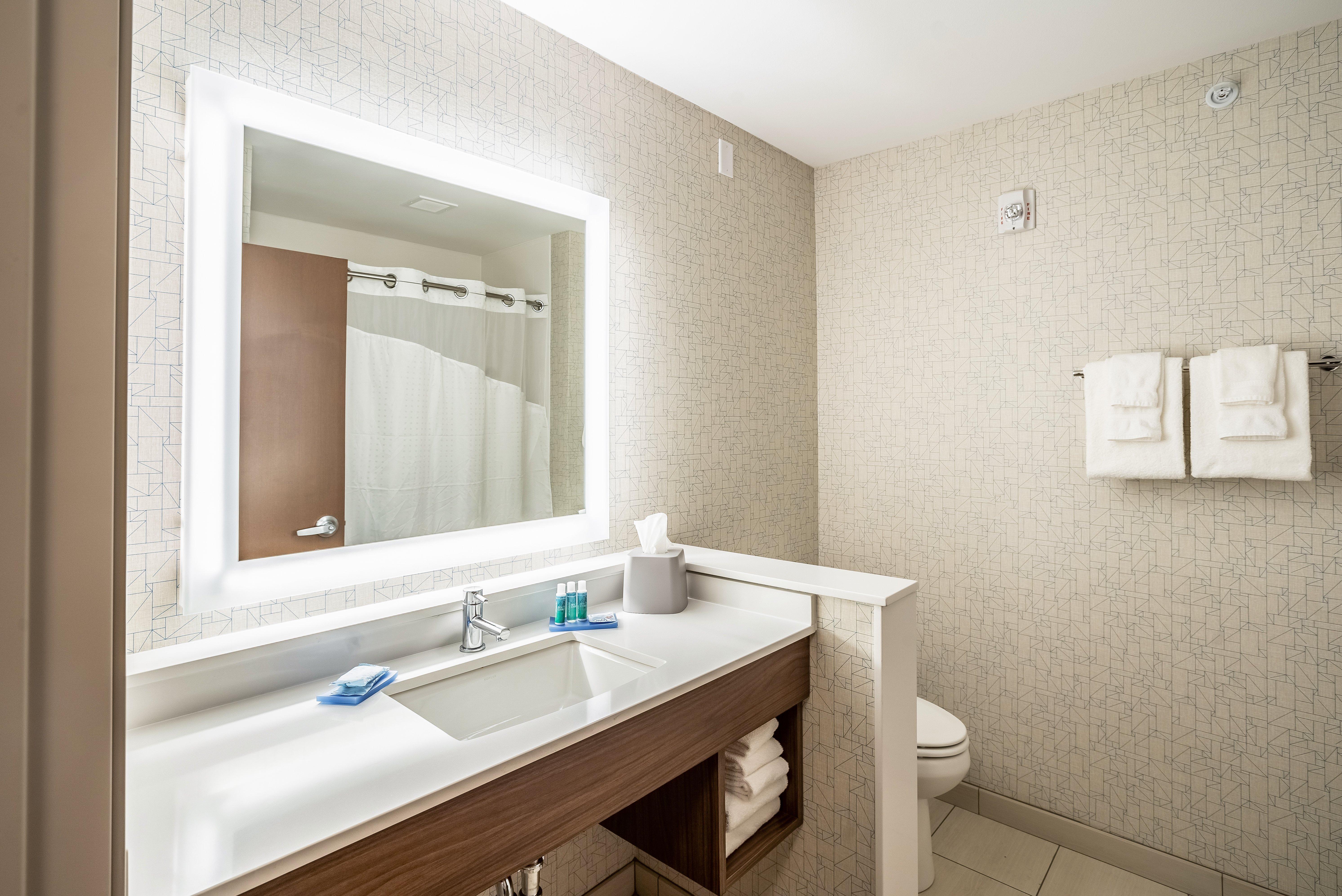 Holiday Inn Express & Suites Platteville By Ihg Exterior photo