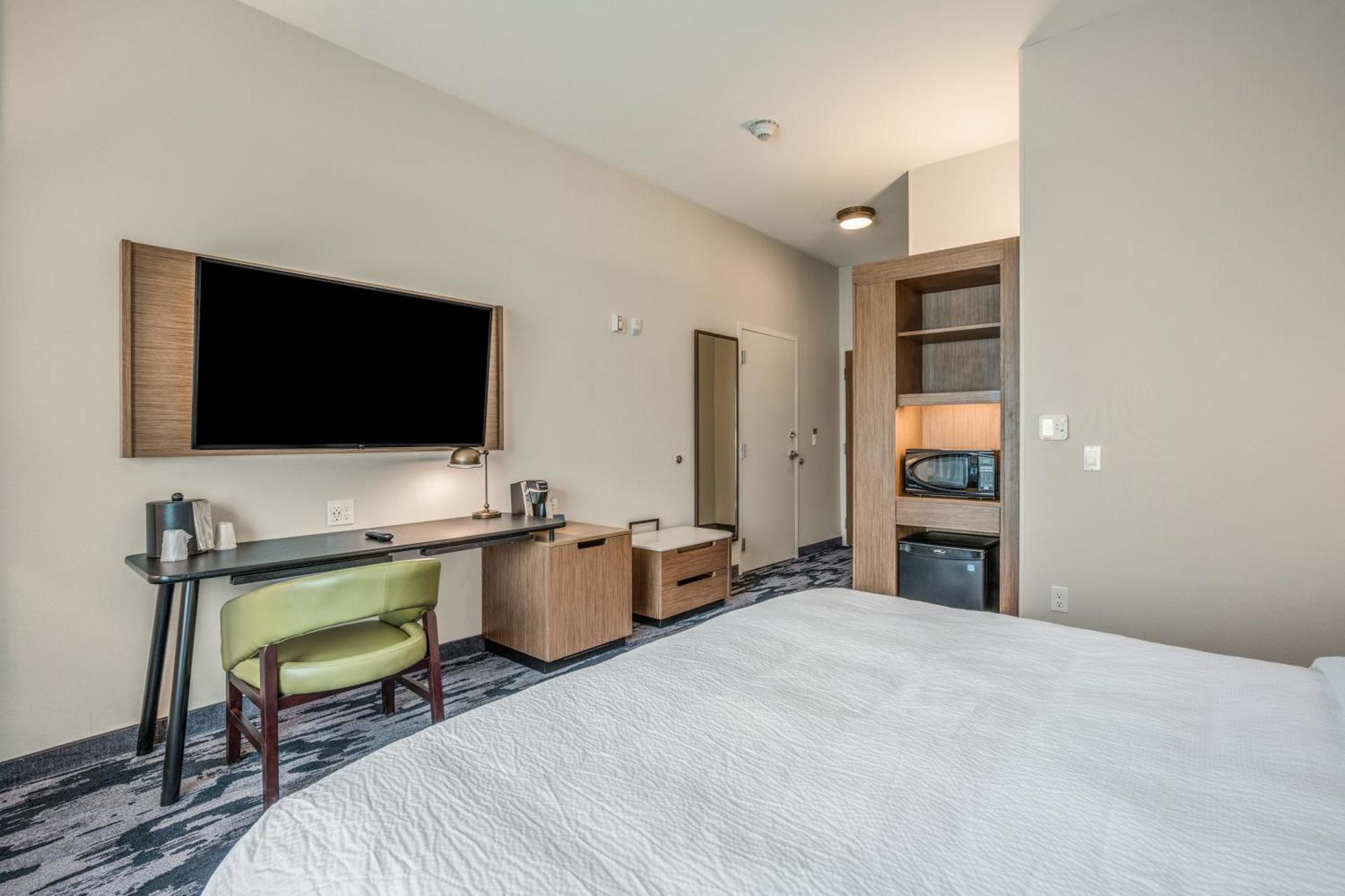 Holiday Inn Express & Suites Platteville By Ihg Exterior photo