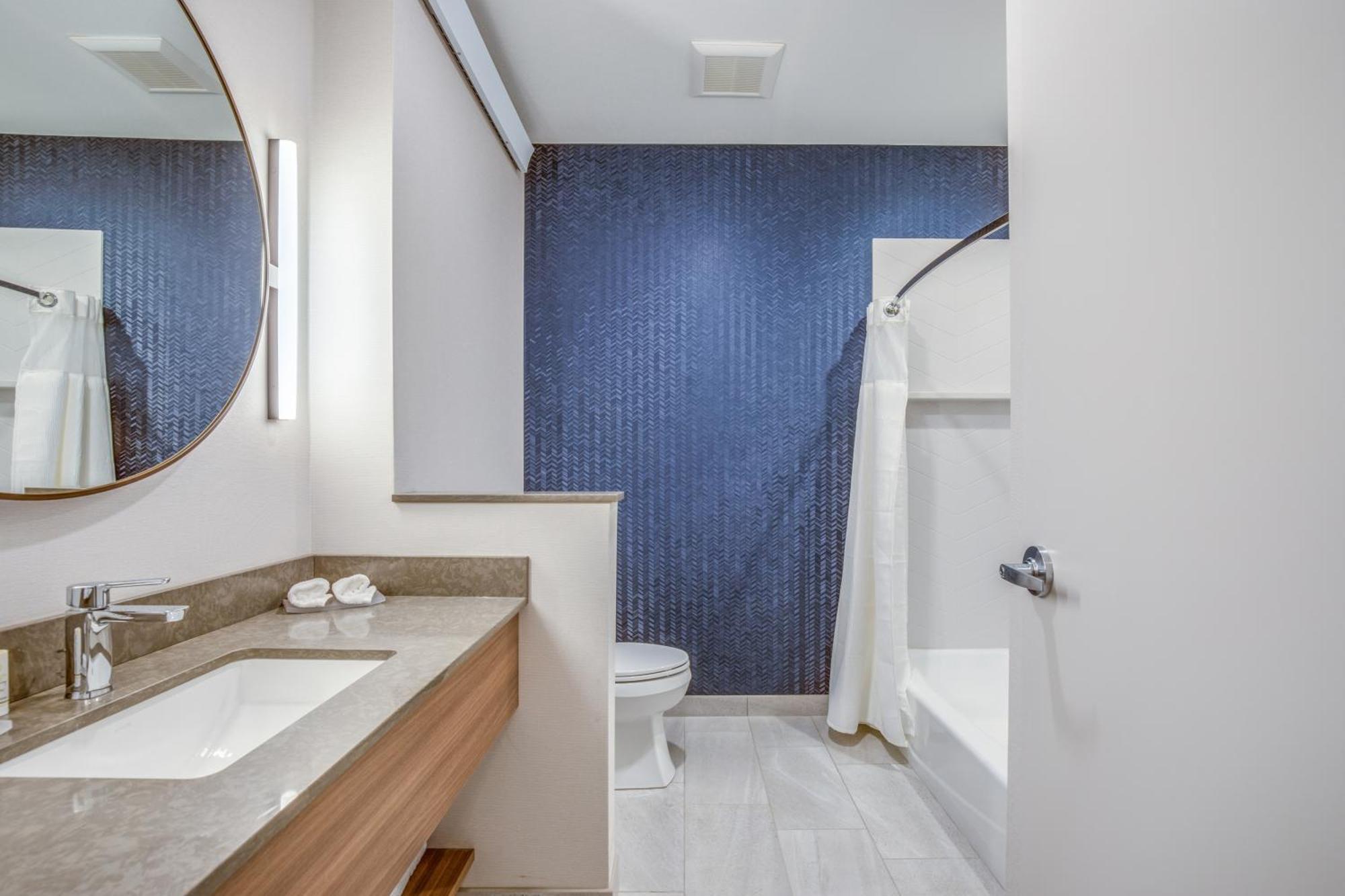 Holiday Inn Express & Suites Platteville By Ihg Exterior photo