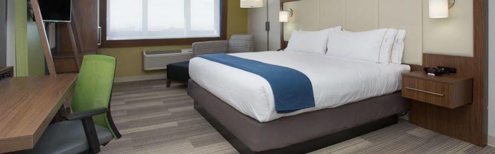 Holiday Inn Express & Suites Platteville By Ihg Exterior photo